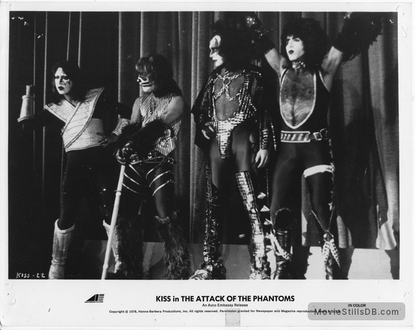 Kiss Meets The Phantom Of The Park