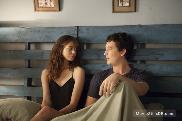 Two Night Stand - Publicity still of Leven Rambin & Miles Teller