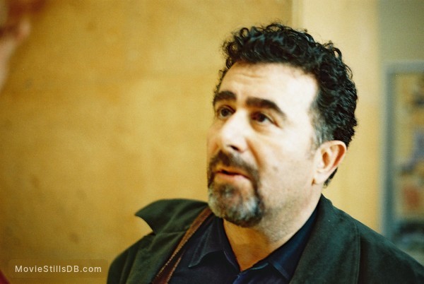 Next photo of Saul Rubinek