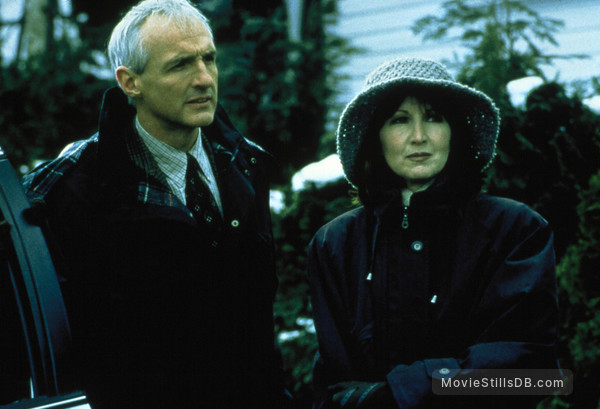 The Outer Limits - Publicity still of Michael Gross & Joanna Gleason The Outer Limits - Publicity still of Michael Gross & Joanna Gleason
