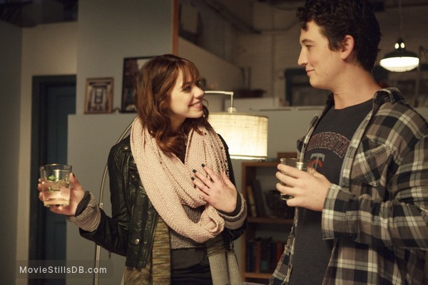 Two Night Stand - Publicity still of Lio Tipton & Miles Teller