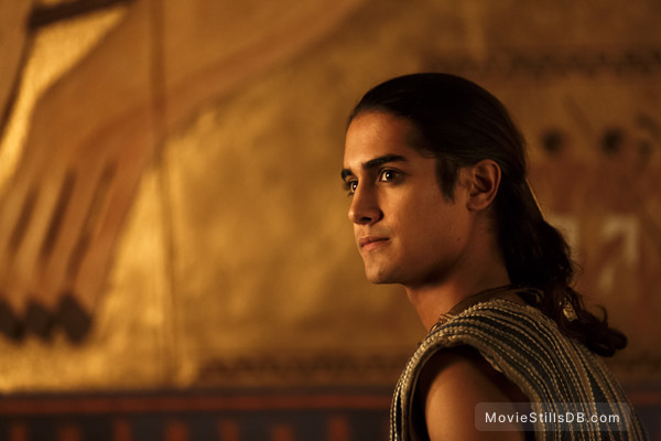 Tut - Episode 1x01 publicity still of Avan Jogia