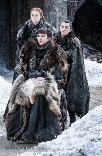 Game of Thrones - Publicity still of Sophie Turner, Maisie Williams & Isaac Hempstead-Wright Game of Thrones - Publicity still of Sophie Turner, Maisie Williams & Isaac Hempstead-Wright