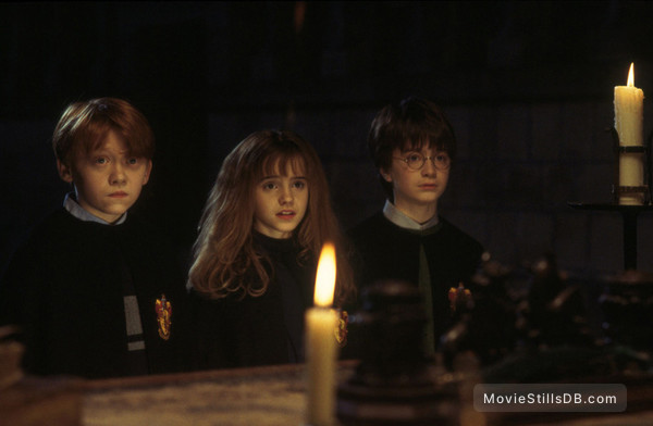 Harry Potter and the Sorcerer's Stone - Publicity still of Daniel Radcliffe, Rupert Grint & Emma Watson Harry Potter and the Sorcerer's Stone - Publicity still of Daniel Radcliffe, Rupert Grint & Emma Watson
