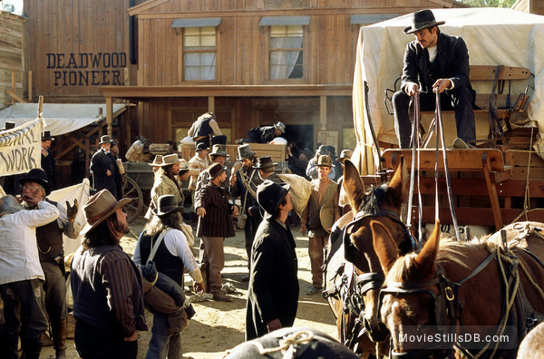 Deadwood - Publicity still of Timothy Olyphant, John Hawkes & W. Earl Brown Deadwood - Publicity still of Timothy Olyphant, John Hawkes & W. Earl Brown