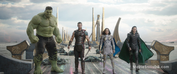Thor: Ragnarok - Publicity still of Mark Ruffalo, Tessa Thompson, Chris Hemsworth & Tom Hiddleston Thor: Ragnarok - Publicity still of Mark Ruffalo, Tessa Thompson, Chris Hemsworth & Tom Hiddleston