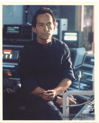 Aliens - Publicity still of Lance Henriksen Aliens - Publicity still of Lance Henriksen