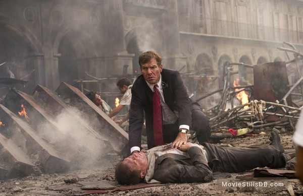 Vantage Point - Publicity still of Dennis Quaid