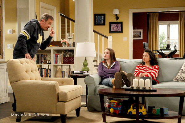 Last Man Standing Episode 1x14 Publicity Still Of Tim Allen Kaitlyn Dever