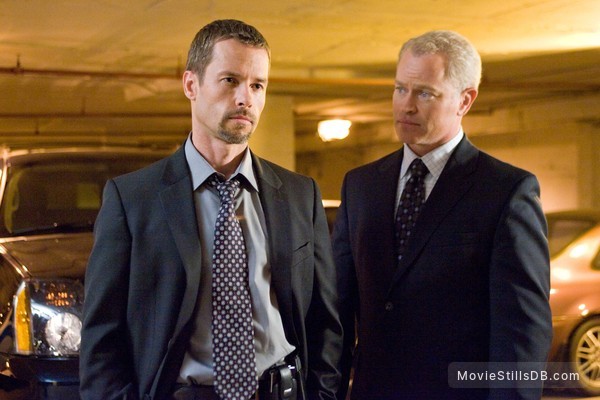 Traitor - Publicity still of Guy Pearce & Neal McDonough