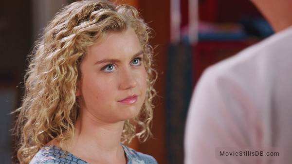 Mako Mermaids - Episode 3x02 publicity still of Isabel Durant