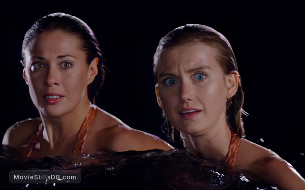 Mako Mermaids - Episode 3x02 publicity still of Isabel Durant