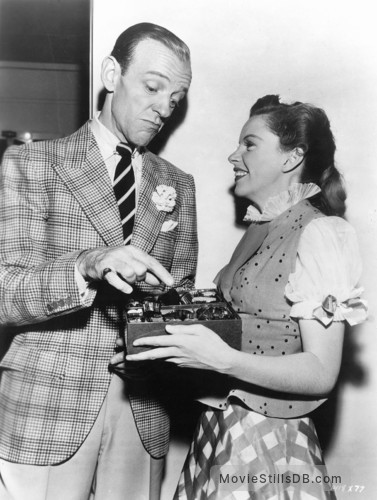 Easter Parade - Publicity still of Judy Garland & Fred Astaire