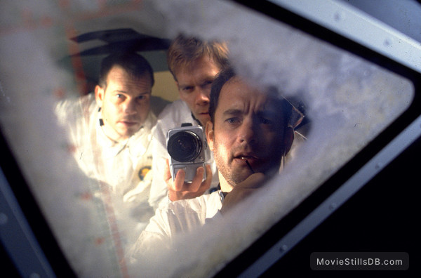 Apollo 13 - Publicity still of Tom Hanks, Bill Paxton & Kevin Bacon Apollo 13 - Publicity still of Tom Hanks, Bill Paxton & Kevin Bacon
