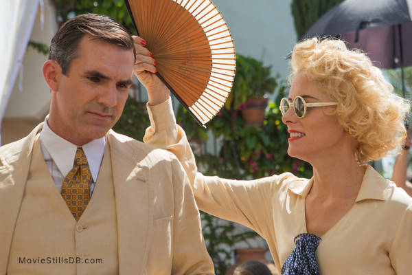 Café Society - Publicity still of Parker Posey & Paul Schneider