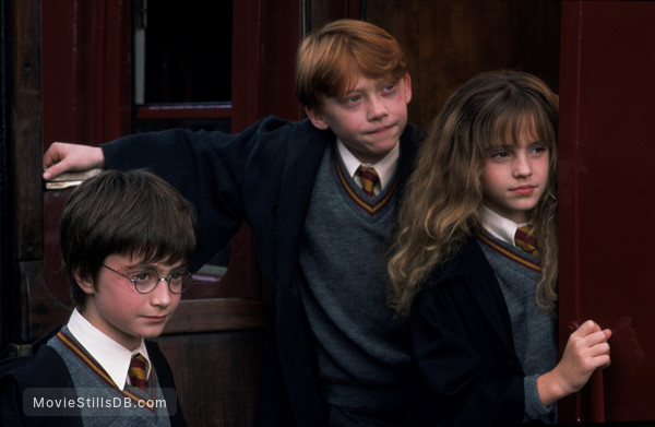 Harry Potter and the Sorcerer's Stone - Publicity still of Daniel Radcliffe, Rupert Grint & Emma Watson Harry Potter and the Sorcerer's Stone - Publicity still of Daniel Radcliffe, Rupert Grint & Emma Watson
