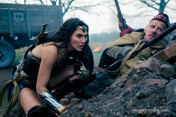 Wonder Woman - Publicity still of Gal Gadot & Ewen Bremner Wonder Woman - Publicity still of Gal Gadot & Ewen Bremner