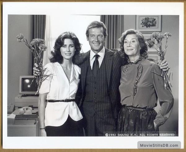 Octopussy Publicity Still Of Roger Moore And Lois Maxwell