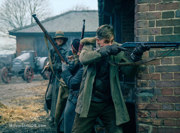Wonder Woman - Publicity still of Saïd Taghmaoui, Ewen Bremner, Chris Pine & Eugene Brave Rock Wonder Woman - Publicity still of Saïd Taghmaoui, Ewen Bremner, Chris Pine & Eugene Brave Rock