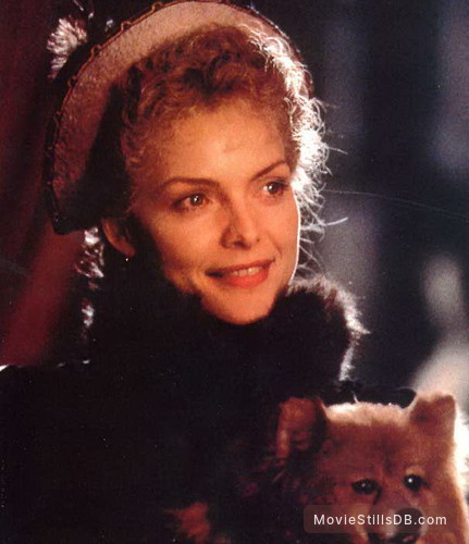 The Age of Innocence - Publicity still of Michelle Pfeiffer