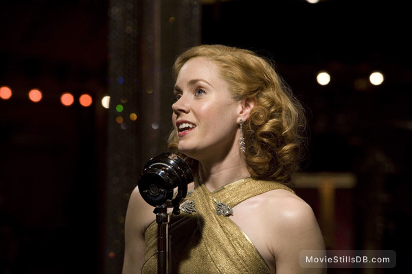 Miss Pettigrew Lives for a Day - Publicity still of Amy Adams