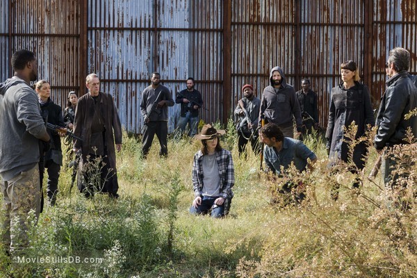 The Walking Dead Episode 7x16 Publicity Still Of Sabrina Gennarino Thomas Francis Murphy