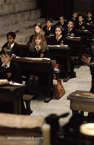 Harry Potter and the Sorcerer's Stone - Publicity still of Emma Watson, Matthew Lewis & Alfred Enoch Harry Potter and the Sorcerer's Stone - Publicity still of Emma Watson, Matthew Lewis & Alfred Enoch