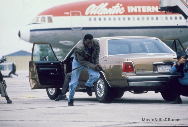 Passenger 57 Publicity Still Of Wesley Snipes