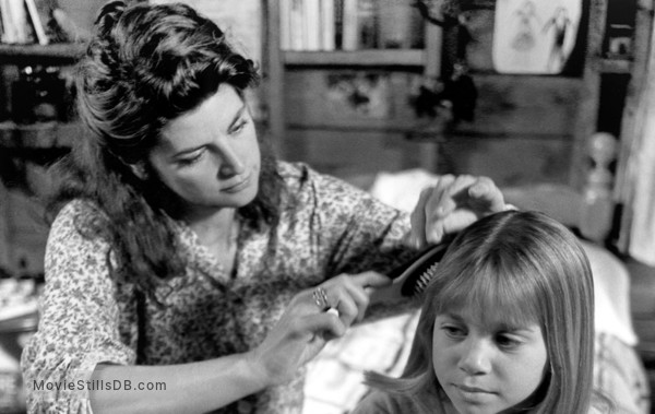 It Takes Two - Publicity still of Kirstie Alley & Ashley Olsen