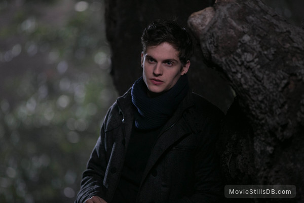 Daniel Sharman - IMDb