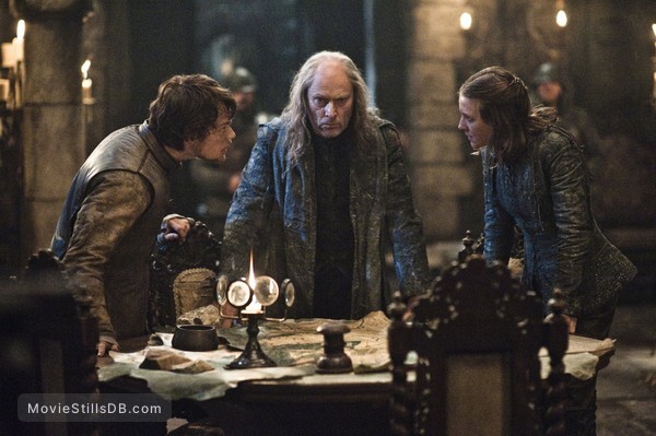 Game of Thrones - Publicity still of Alfie Allen, Gemma Whelan & Patrick Malahide Game of Thrones - Publicity still of Alfie Allen, Gemma Whelan & Patrick Malahide