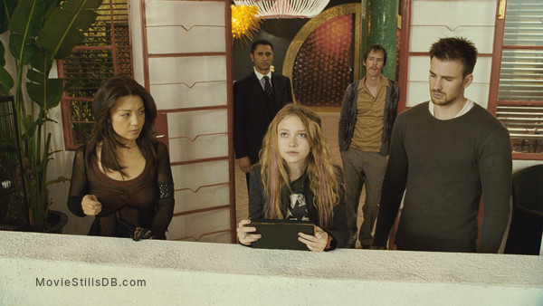 Push - Publicity still of Ming-Na Wen, Dakota Fanning & Chris Evans Push - Publicity still of Ming-Na Wen, Dakota Fanning & Chris Evans