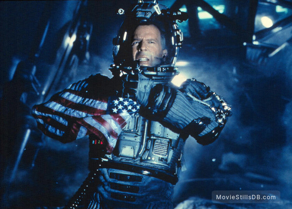 Armageddon - Publicity still of Bruce Willis Armageddon - Publicity still of Bruce Willis