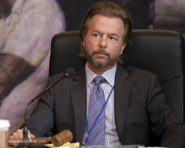 The Mayor Episode 1x03 publicity still of David Spade