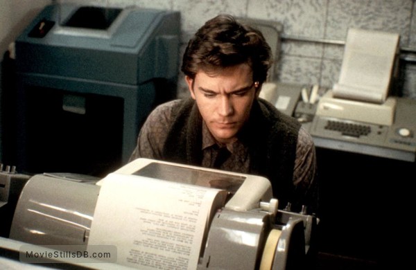 The Falcon And The Snowman Publicity Still Of Timothy Hutton 7388