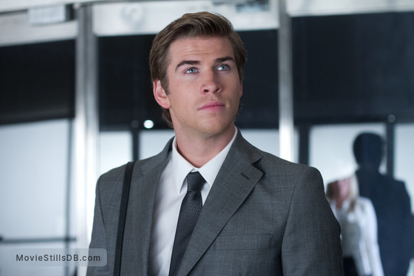 liam hemsworth paranoia suit