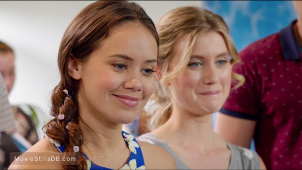 Mako Mermaids - Episode 3x12 publicity still of Isabel Durant & Allie  Bertram