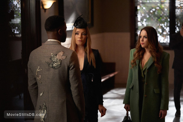 Dynasty Episode 3x09 publicity still of Elizabeth Gillies