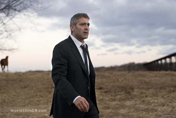 Michael Clayton - Publicity still of George Clooney