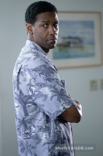 Out Of Time Publicity Still Of Denzel Washington