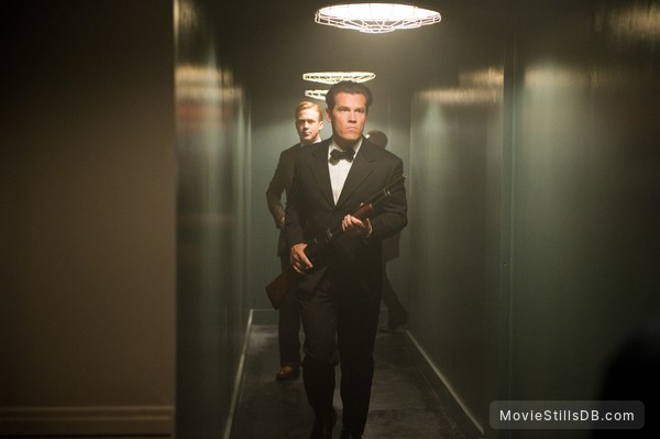 Gangster Squad - Publicity still of Josh Brolin & Ryan Gosling Gangster Squad - Publicity still of Josh Brolin & Ryan Gosling