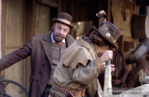 Deadwood - Episode 2x08 publicity still of Dayton Callie