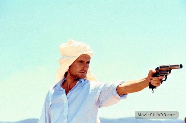 The Jewel of the Nile - Publicity still of Michael Douglas