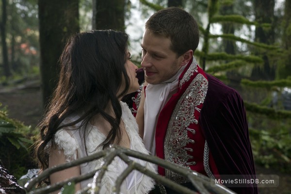 Once Upon a Time - Publicity still of Josh Dallas & Ginnifer Goodwin Once Upon a Time - Publicity still of Josh Dallas & Ginnifer Goodwin