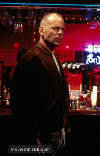 Pulp Fiction - Publicity still of Bruce Willis Pulp Fiction - Publicity still of Bruce Willis