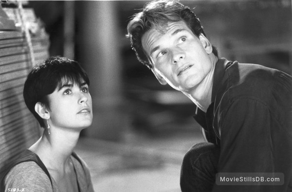 Ghost - Publicity still of Demi Moore & Patrick Swayze Ghost - Publicity still of Demi Moore & Patrick Swayze