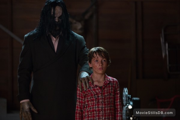 Sinister 2 Publicity Still Of Nicholas King And Dartanian Sloan