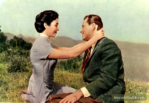 Love Is A Many Splendored Thing Publicity Still Of Jennifer Jones William Holden