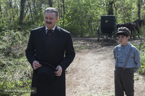 Boardwalk Empire Episode 5x02 publicity still of John Ellison