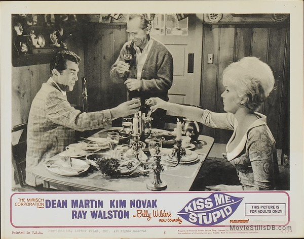 Kiss Me, Stupid - Lobby card with Dean Martin & Kim Novak